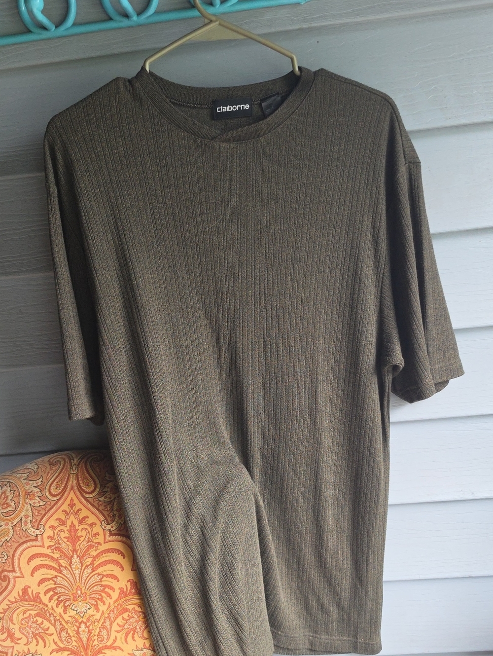 Claiborne Men's Ribbed Short-Sleeve Shirt in Olive Brown